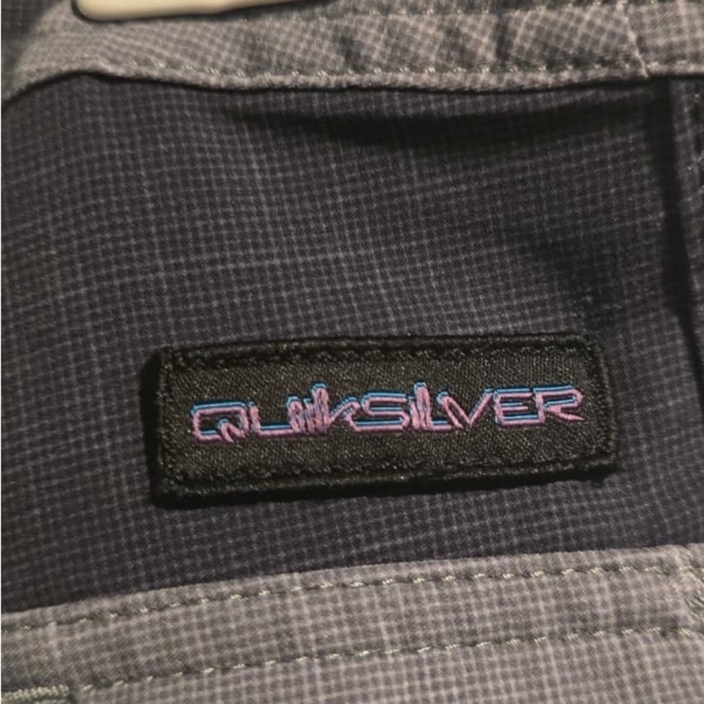 Quiksilver Men's Navy and Purple Board Shorts - Picture 16 of 16
